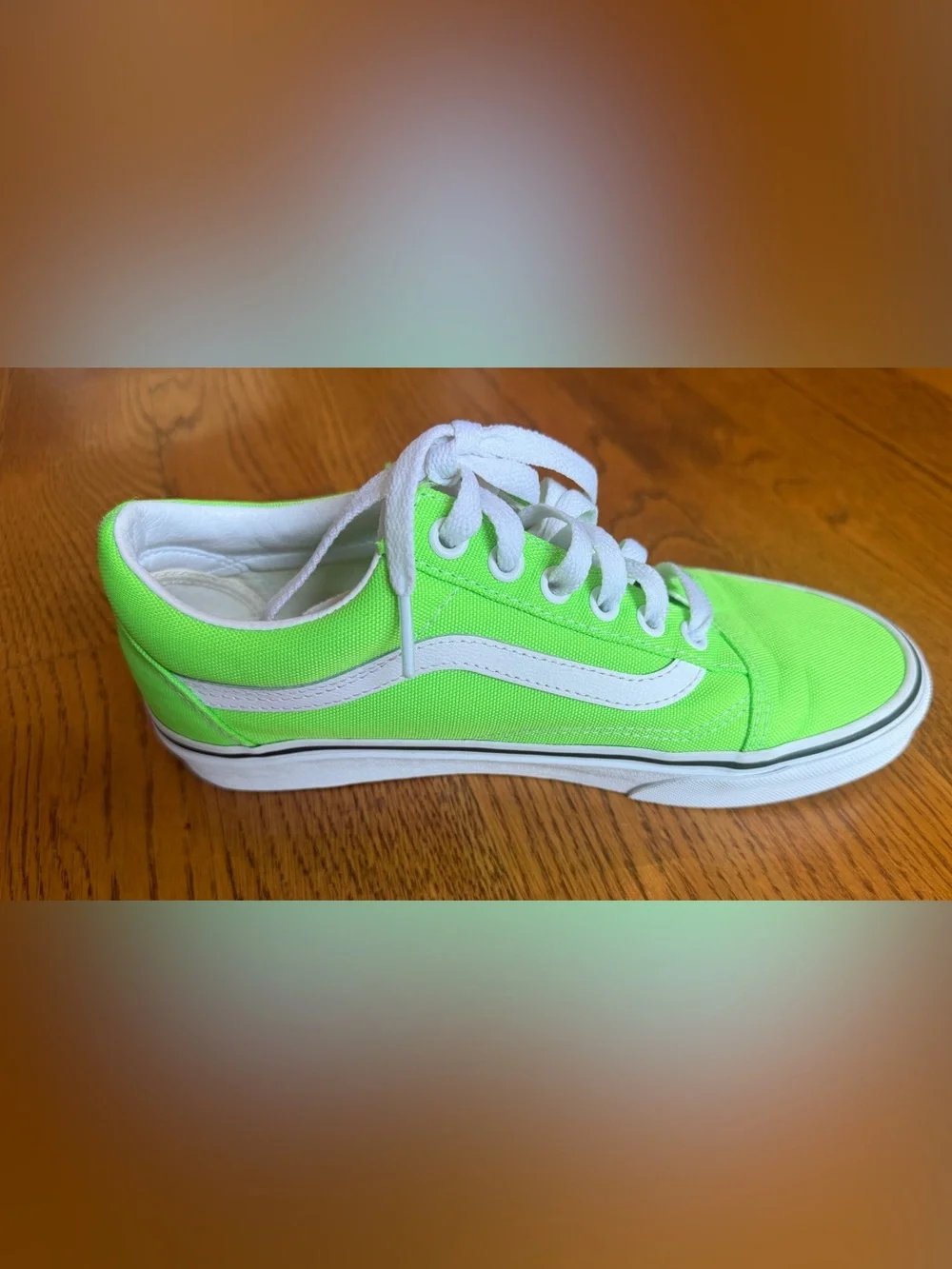 Vans Old Skool Neon Gecko Green Low Top Sneakers Women’s 7, Men’s 5.5 - Picture 3 of 14